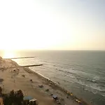 Elíptic en la playa de bocagrande